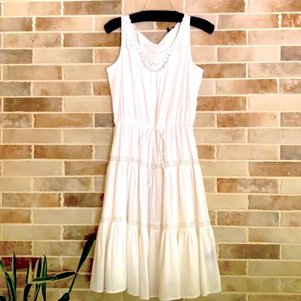 Ralph Lauren dress. Size 4. 42”L. 100% cotton